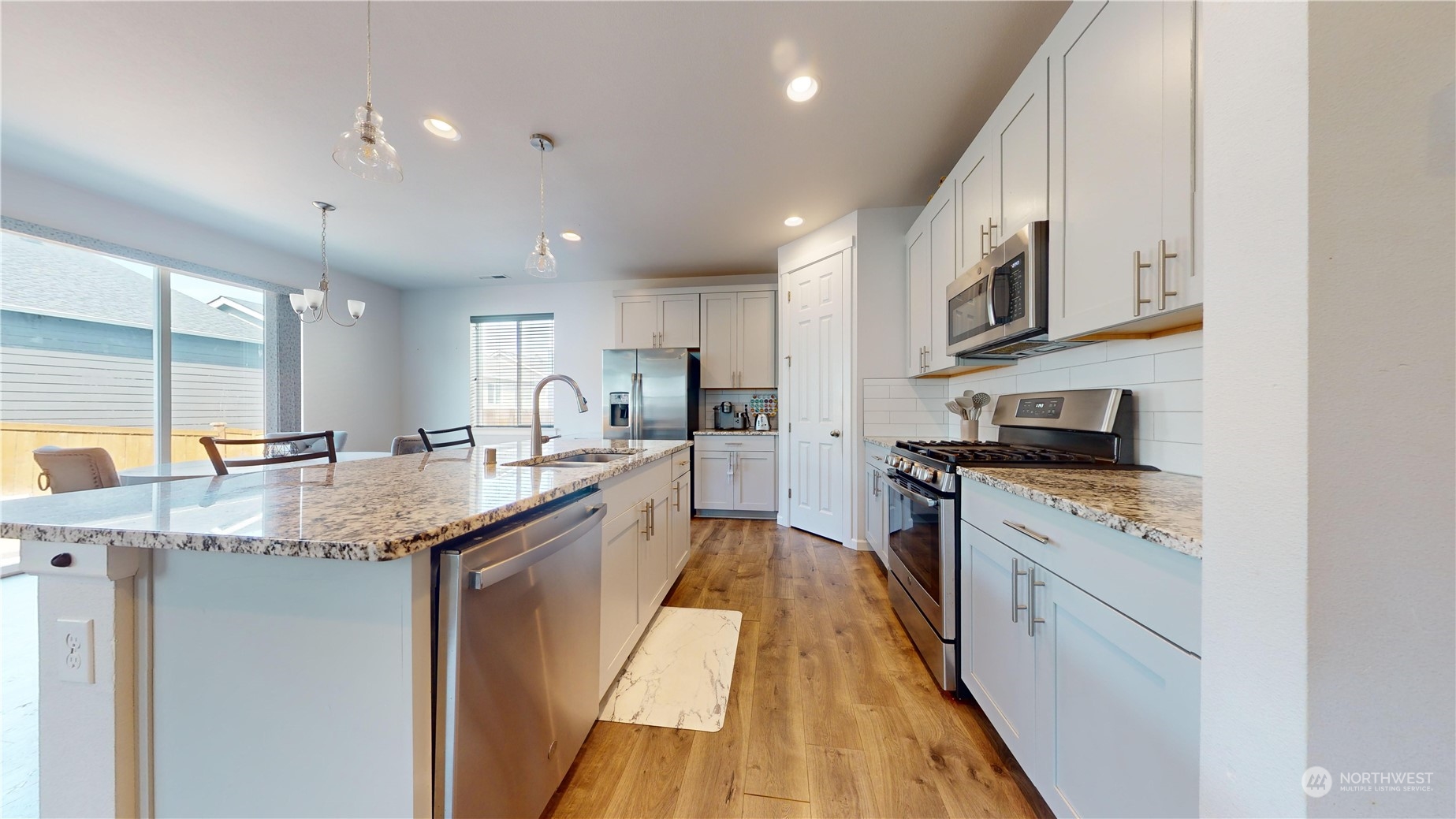 4348 Andasio Loop Southeast Port Orchard, WA 98366 - Photo 10 of 30 Gallery Image 10
