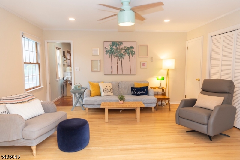 13 Sunset Drive Clark, NJ 07066 - Photo 15 of 27