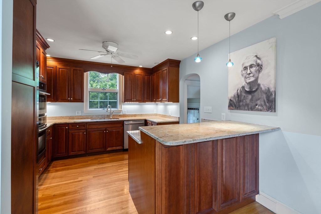 32 Marcia Road Watertown, MA 02472 - Photo 10 of 28 Gallery Image 10