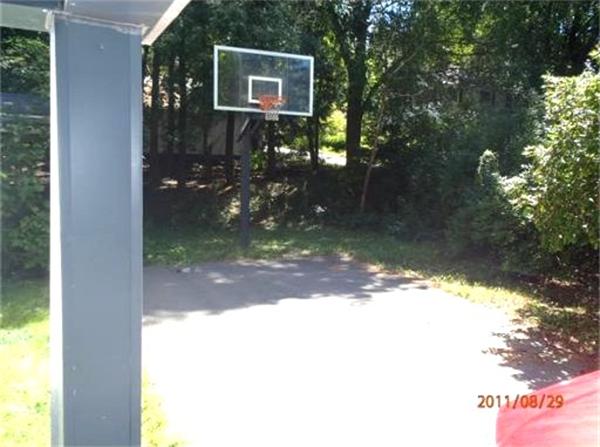 176 Triangle Street Amherst, MA 01002 - Photo 6 of 16