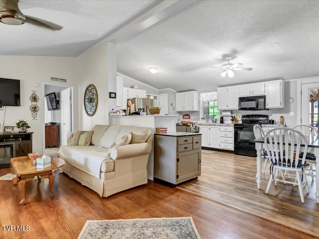 254 Roberts Lane Rutledge, TN 37861 - Photo 3 of 31 254 Roberts Ln - 3