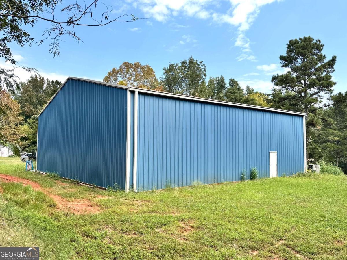 2850 Commerce Road Athens, GA 30607 - Photo 2 of 3 a view of a backyard