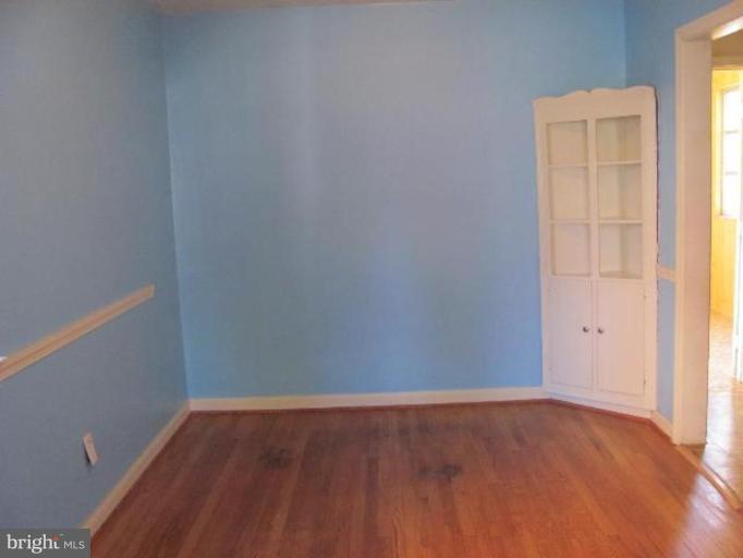 11911 Andrew Street Silver Spring, MD 20902 - Photo 7 of 9 Dining Area