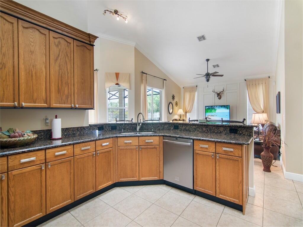 2347 Southwest Kent Circle Port St. Lucie, FL 34953 - Photo 11 of 36 Resized034