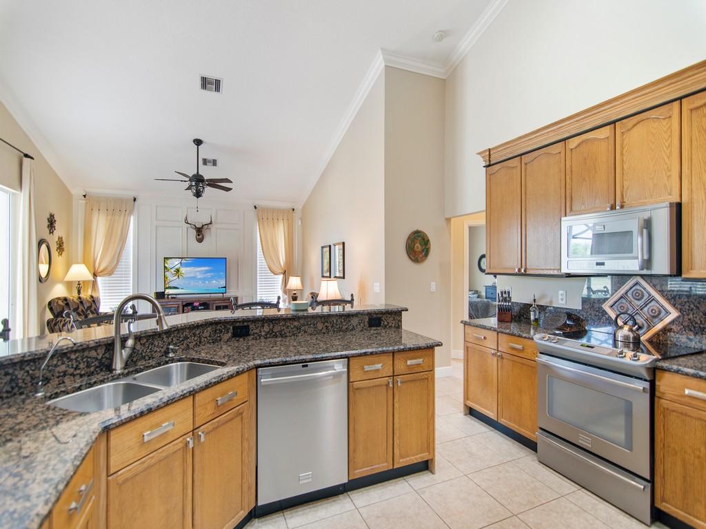 2347 Southwest Kent Circle Port St. Lucie, FL 34953 - Photo 14 of 36 Resized038