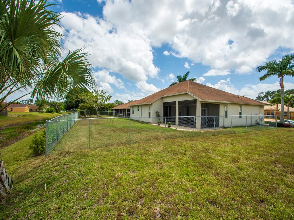 2347 Southwest Kent Circle Port St. Lucie, FL 34953 - Photo 28 of 36 Resized010