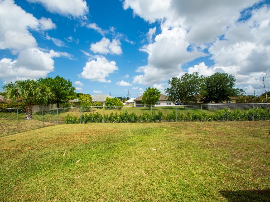 2347 Southwest Kent Circle Port St. Lucie, FL 34953 - Photo 31 of 36 Resized013