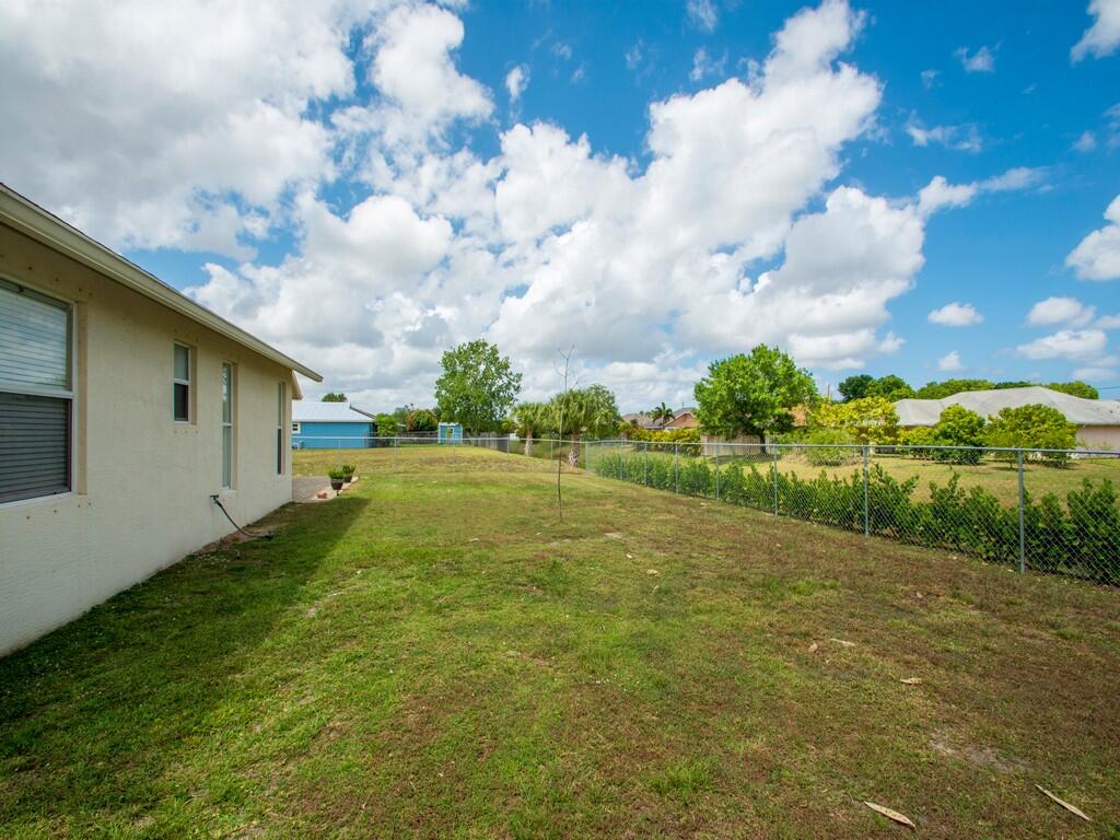 2347 Southwest Kent Circle Port St. Lucie, FL 34953 - Photo 33 of 36 Resized016