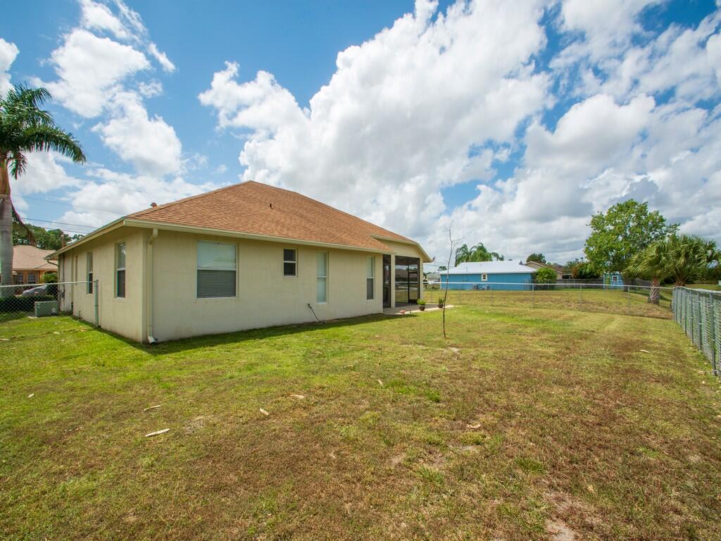 2347 Southwest Kent Circle Port St. Lucie, FL 34953 - Photo 34 of 36 Resized017