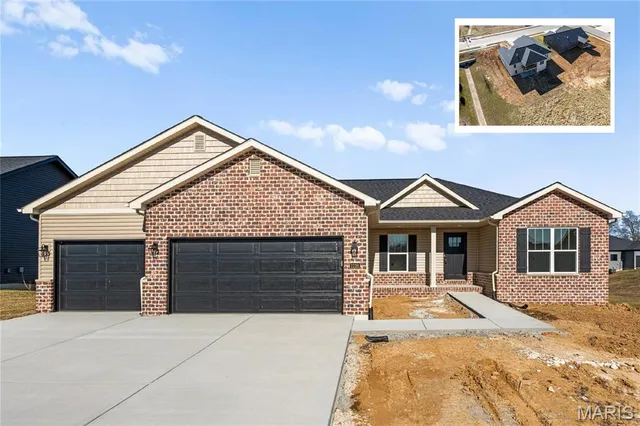 $550,000 | 1228 Ole Town Bridge Drive, O'Fallon, IL 62269