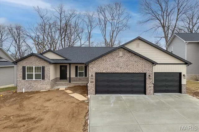 $550,000 | 1228 Ole Town Bridge Drive, O'Fallon, IL 62269