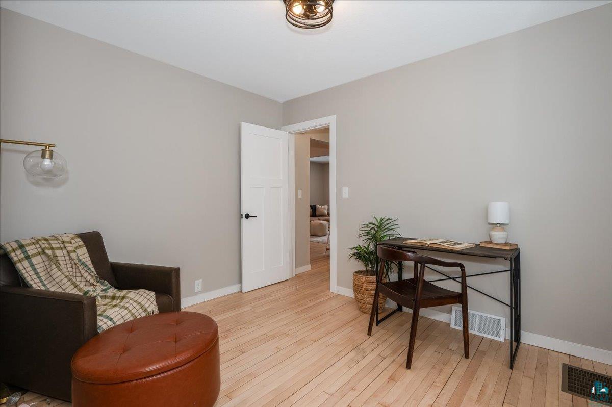 4605 Cooke Street Duluth, MN 55804 - Photo 12 of 26