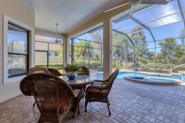 $695,000 | 13861 Siena Loop, Lakewood Ranch, FL 34202