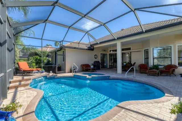 $695,000 | 13861 Siena Loop, Lakewood Ranch, FL 34202