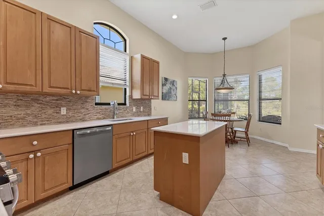 $695,000 | 13861 Siena Loop, Lakewood Ranch, FL 34202