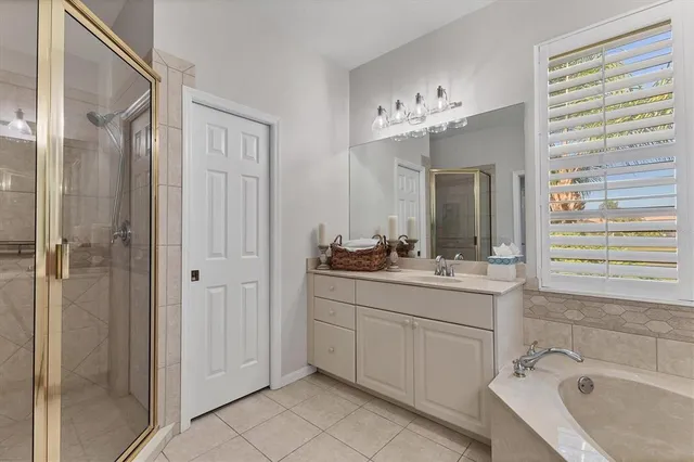 $695,000 | 13861 Siena Loop, Lakewood Ranch, FL 34202