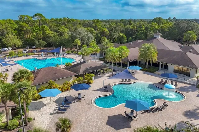 $695,000 | 13861 Siena Loop, Lakewood Ranch, FL 34202