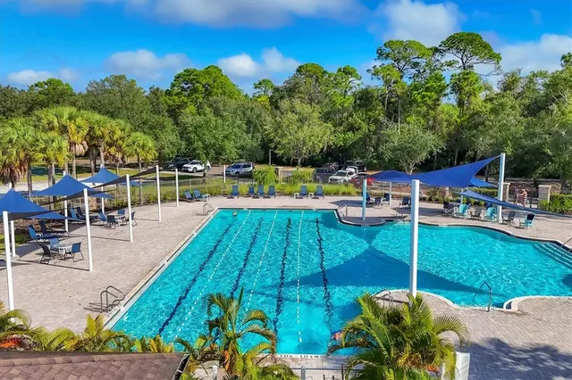 $695,000 | 13861 Siena Loop, Lakewood Ranch, FL 34202