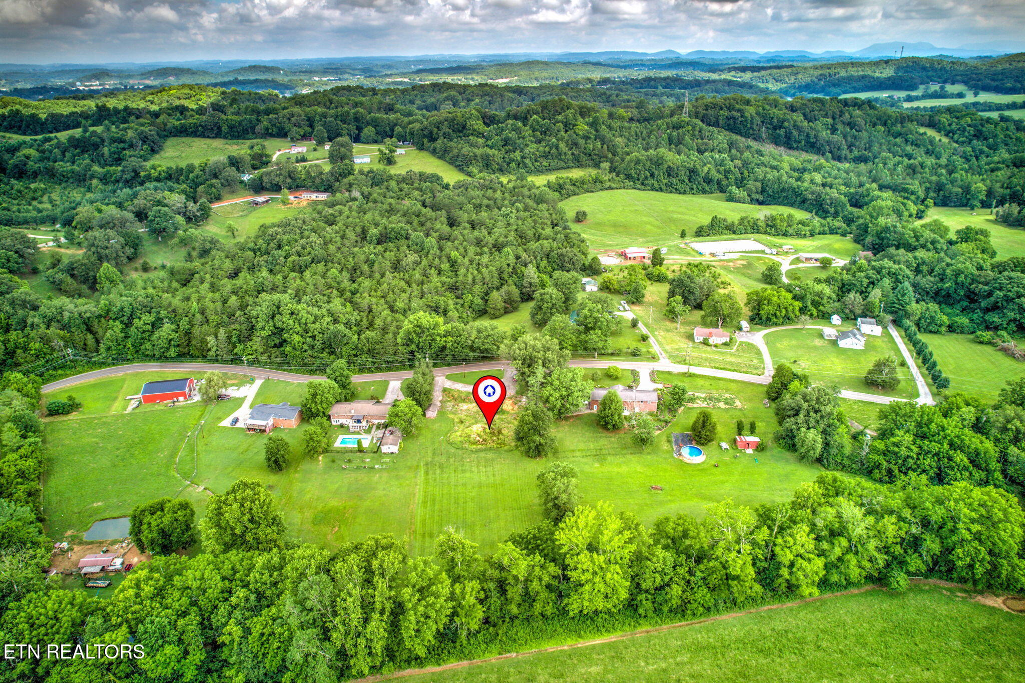 1350 Hopewell Road Knoxville, TN 37920 - Photo 9 of 11 9-web-or-mls-DJI_0844_5_6