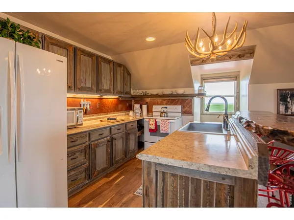 $1,350,000 | 51726 County Road 19, Nunn, CO 80648