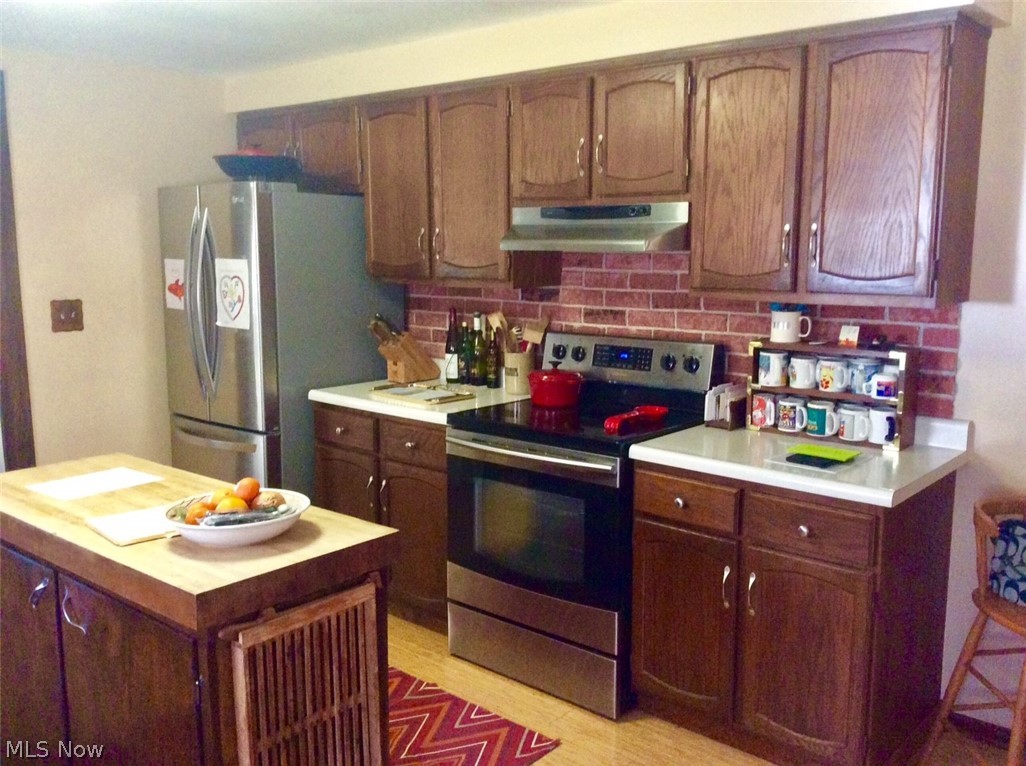 4468 Lyntz Road Warren, OH 44481 - Photo 15 of 30 Kitchen view 4