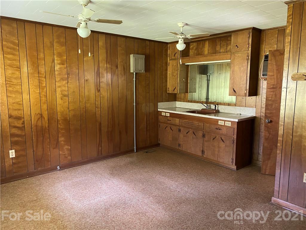 4817 Dysartsville Road Morganton, NC 28655 - Photo 12 of 29 Gallery Image 12
