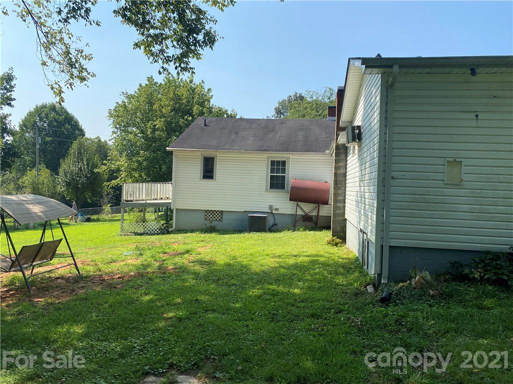 4817 Dysartsville Road Morganton, NC 28655 - Photo 5 of 29 Gallery Image 5