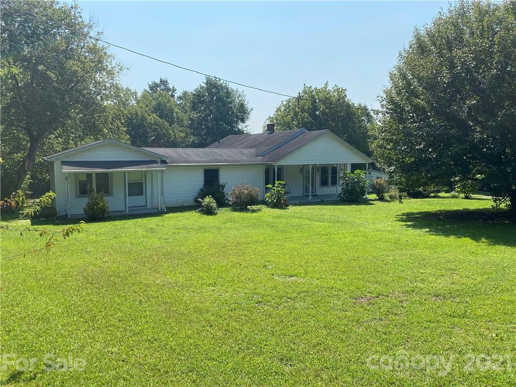 4817 Dysartsville Road Morganton, NC 28655 - Photo 6 of 29 Gallery Image 6