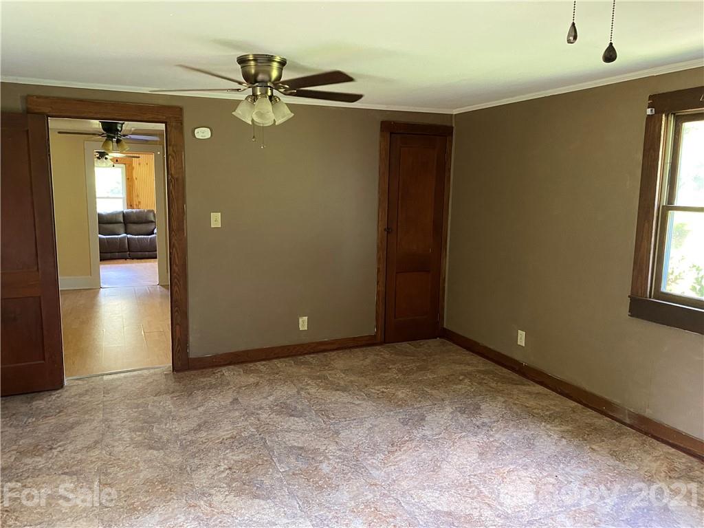 4817 Dysartsville Road Morganton, NC 28655 - Photo 10 of 29 Gallery Image 10
