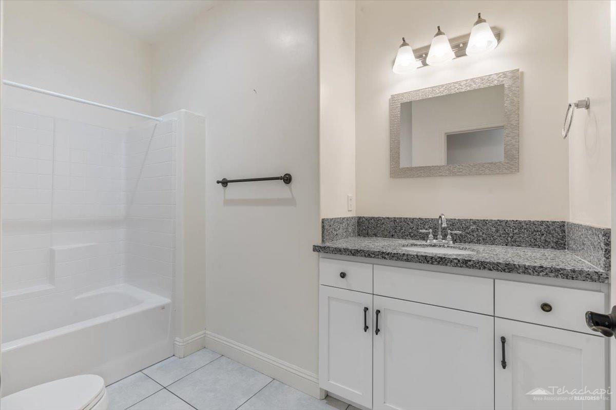 325 West D Street Tehachapi, CA 93561 - Photo 17 of 24 Gallery Image 17