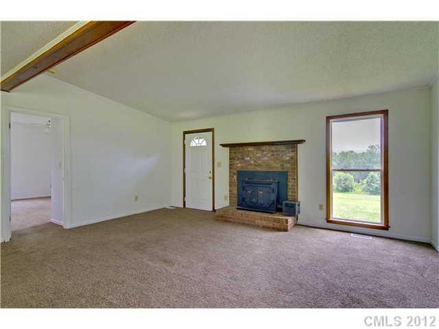 8416 Cleve Brown Road Charlotte, NC 28269 - Photo 3 of 16