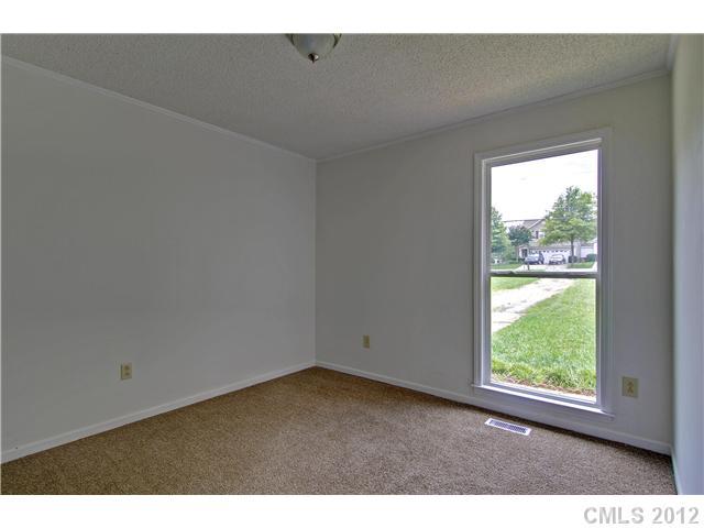 8416 Cleve Brown Road Charlotte, NC 28269 - Photo 9 of 16