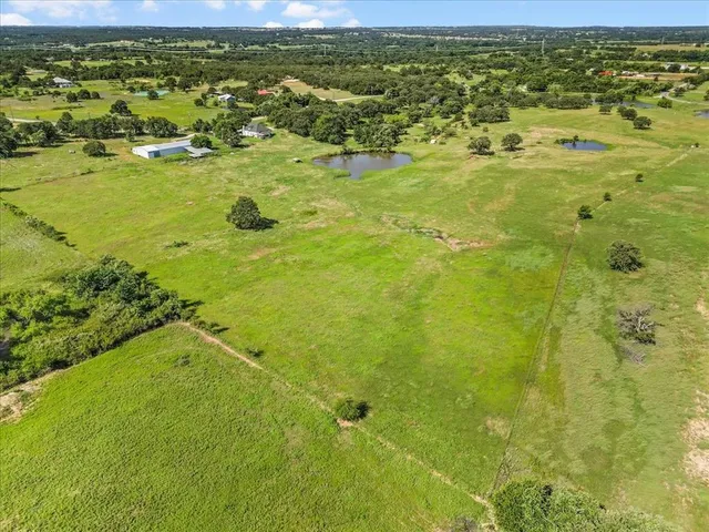 $790,000 | 1330 Midway Drive, Springtown, TX 76082