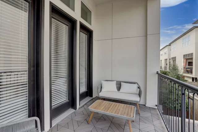 a outdoor view with a outdoor space