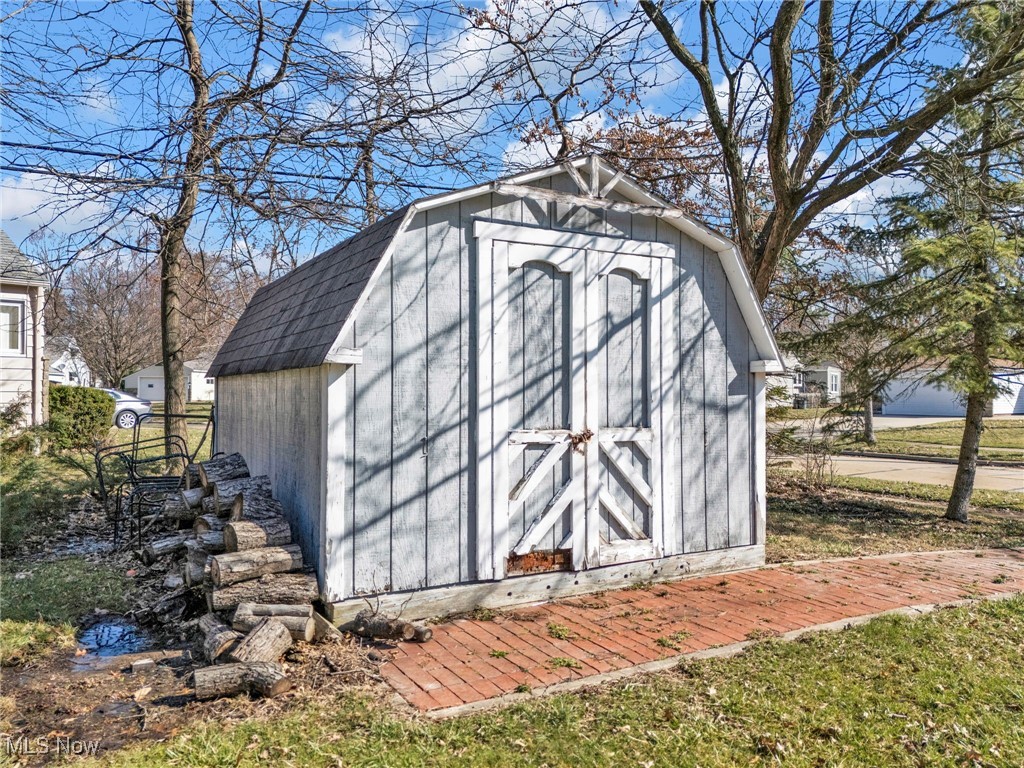5265 East Farnhurst Road Cleveland, OH 44124 - Photo 28 of 28 View of shed