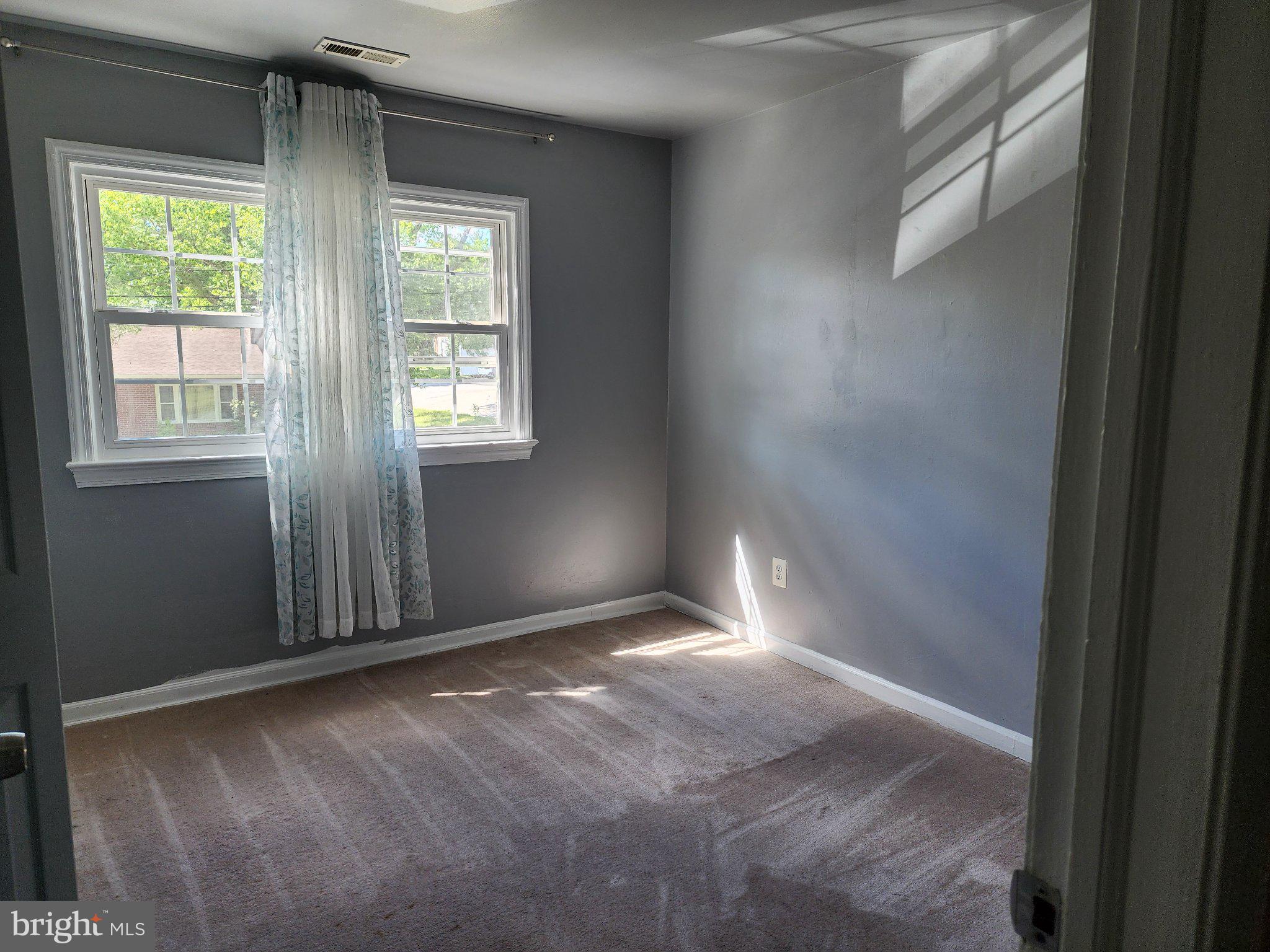 13 Main Street Huntingtown, MD 20639 - Photo 15 of 32 Bright and airy room with natural light.