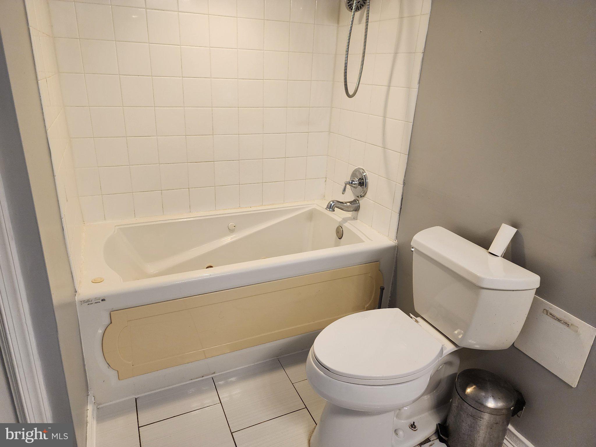 13 Main Street Huntingtown, MD 20639 - Photo 17 of 32 Charming bathroom with classic features.