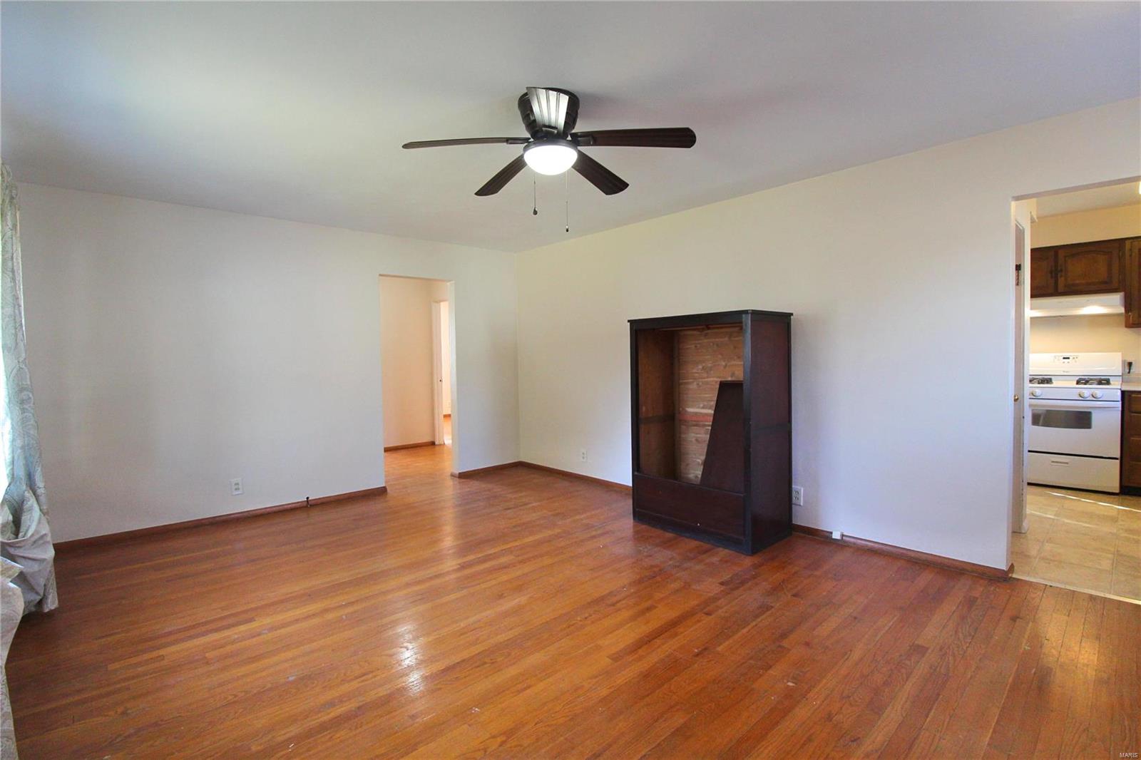 224 Caseyville Road Collinsville, IL 62234 - Photo 3 of 34 Gallery Image 3