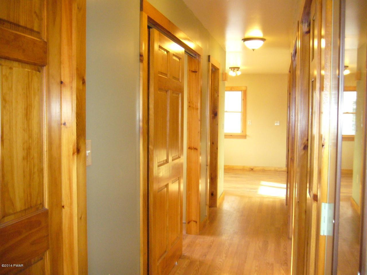 385 Lake Como Rd Lake Lake Como, PA 18437 - Photo 12 of 24