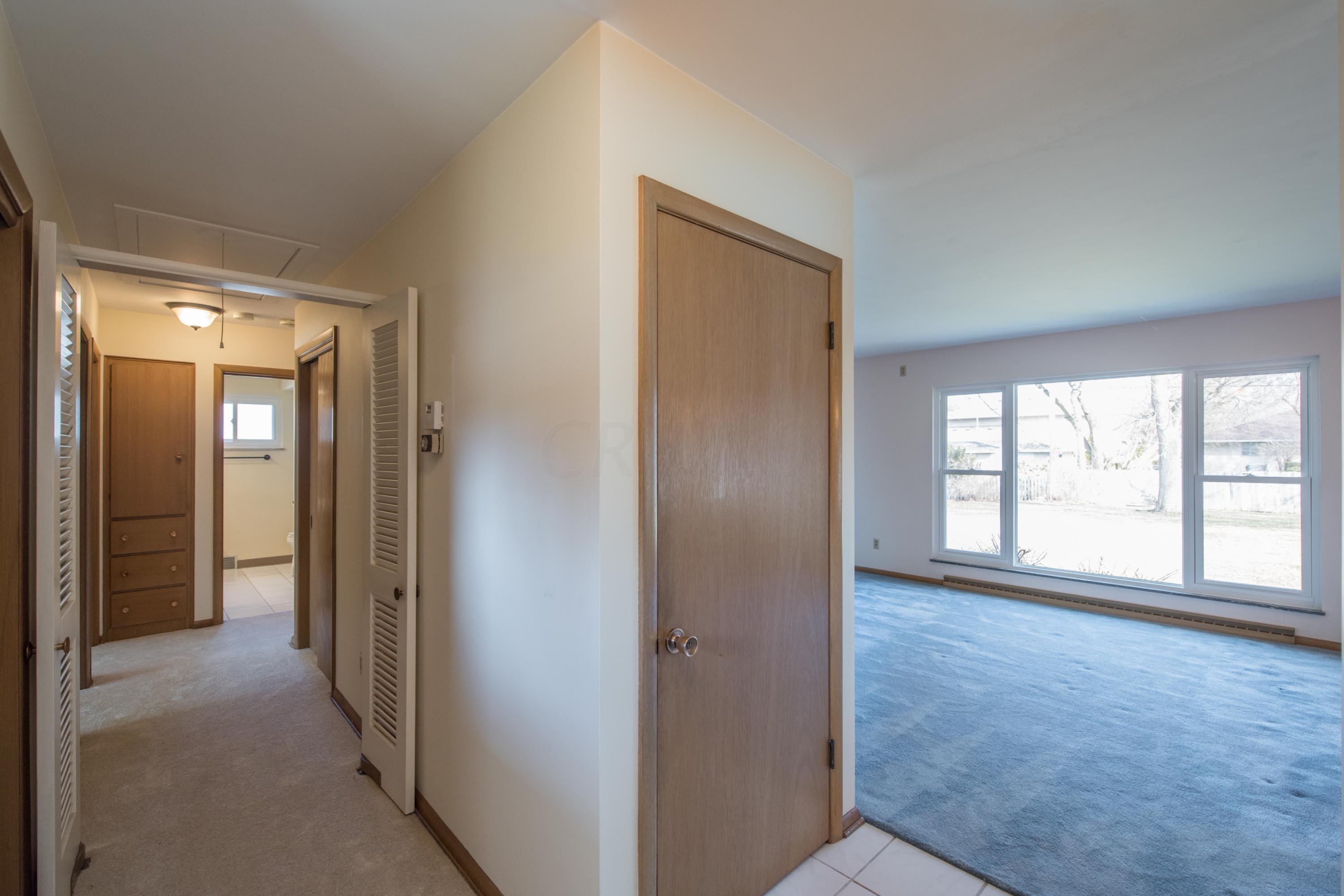 2184 Shoreham Road Upper Arlington, OH 43220 - Photo 14 of 33