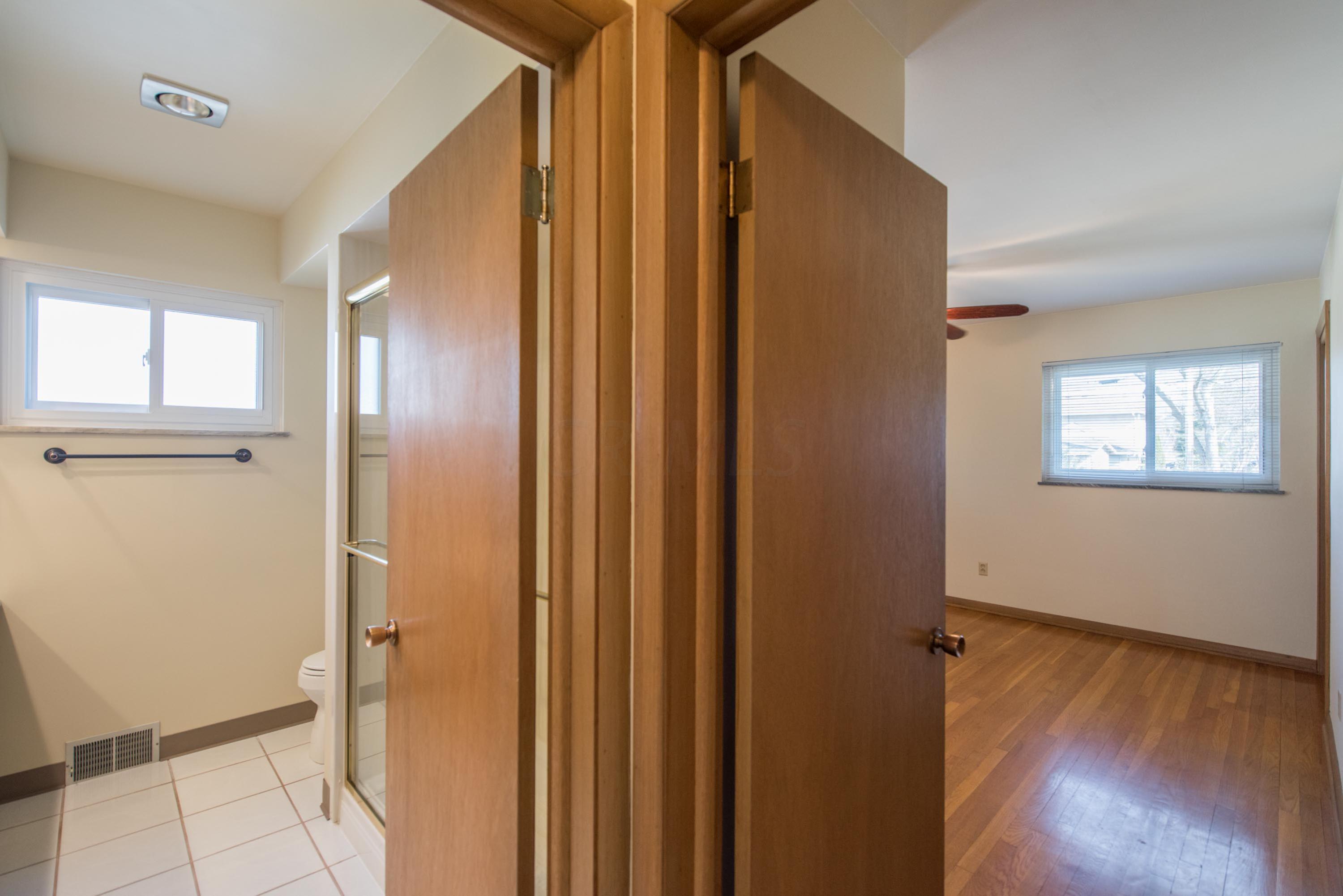 2184 Shoreham Road Upper Arlington, OH 43220 - Photo 20 of 33