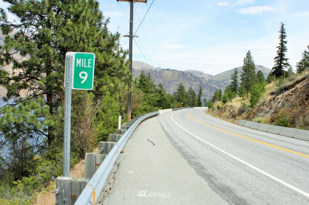 18834 South Lakeshore Road Chelan, WA 98816 - Photo 11 of 15 Gallery Image 11