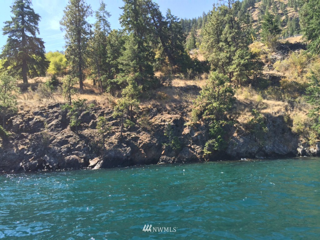 18834 South Lakeshore Road Chelan, WA 98816 - Photo 12 of 15 Gallery Image 12