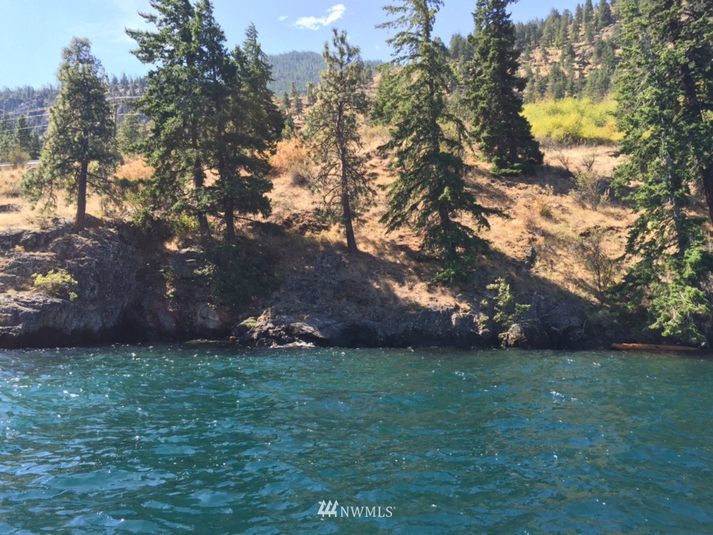 18834 South Lakeshore Road Chelan, WA 98816 - Photo 14 of 15 Gallery Image 14