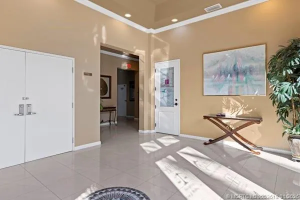 $299,000 | 101 Southeast Ocean Boulevard, Unit UN303, Stuart, FL 34994