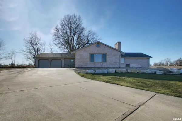 $414,900 | 3700 Harrison Street, Quincy, IL 62305