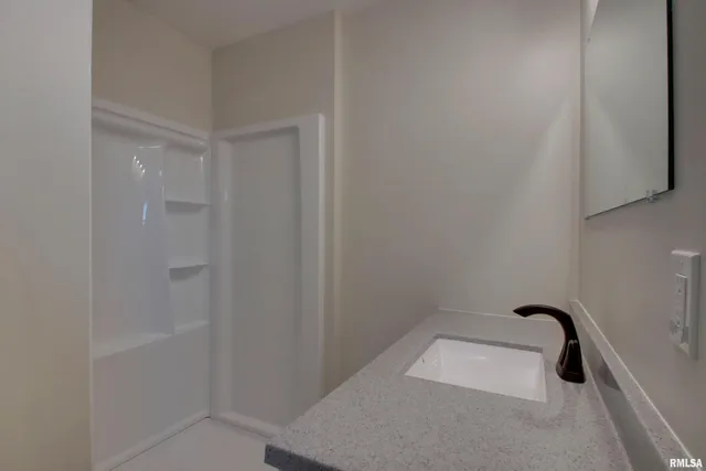 $429,000 | 3700 Harrison Street, Quincy, IL 62305