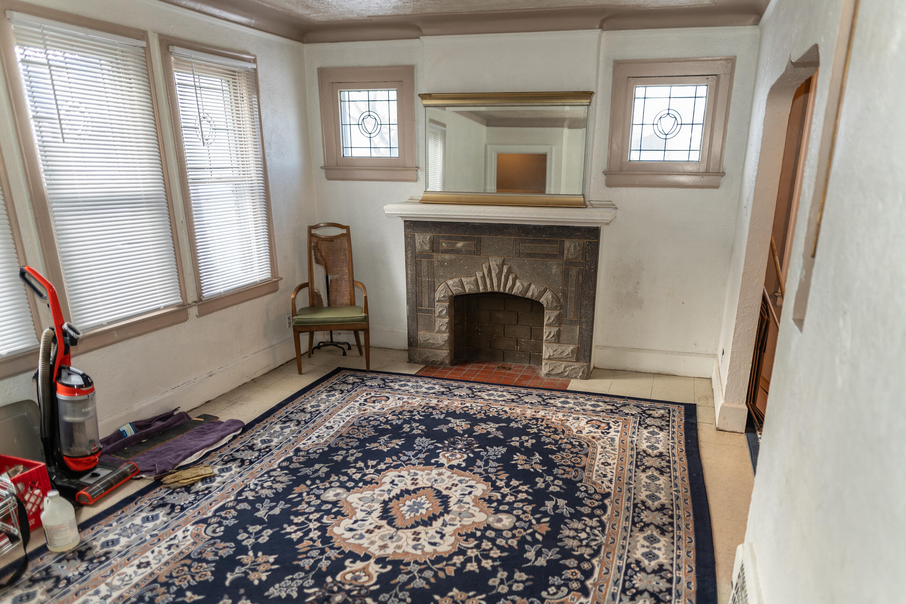 9222 Devonshire Road Detroit, MI 48224 - Photo 3 of 49 DSC08394