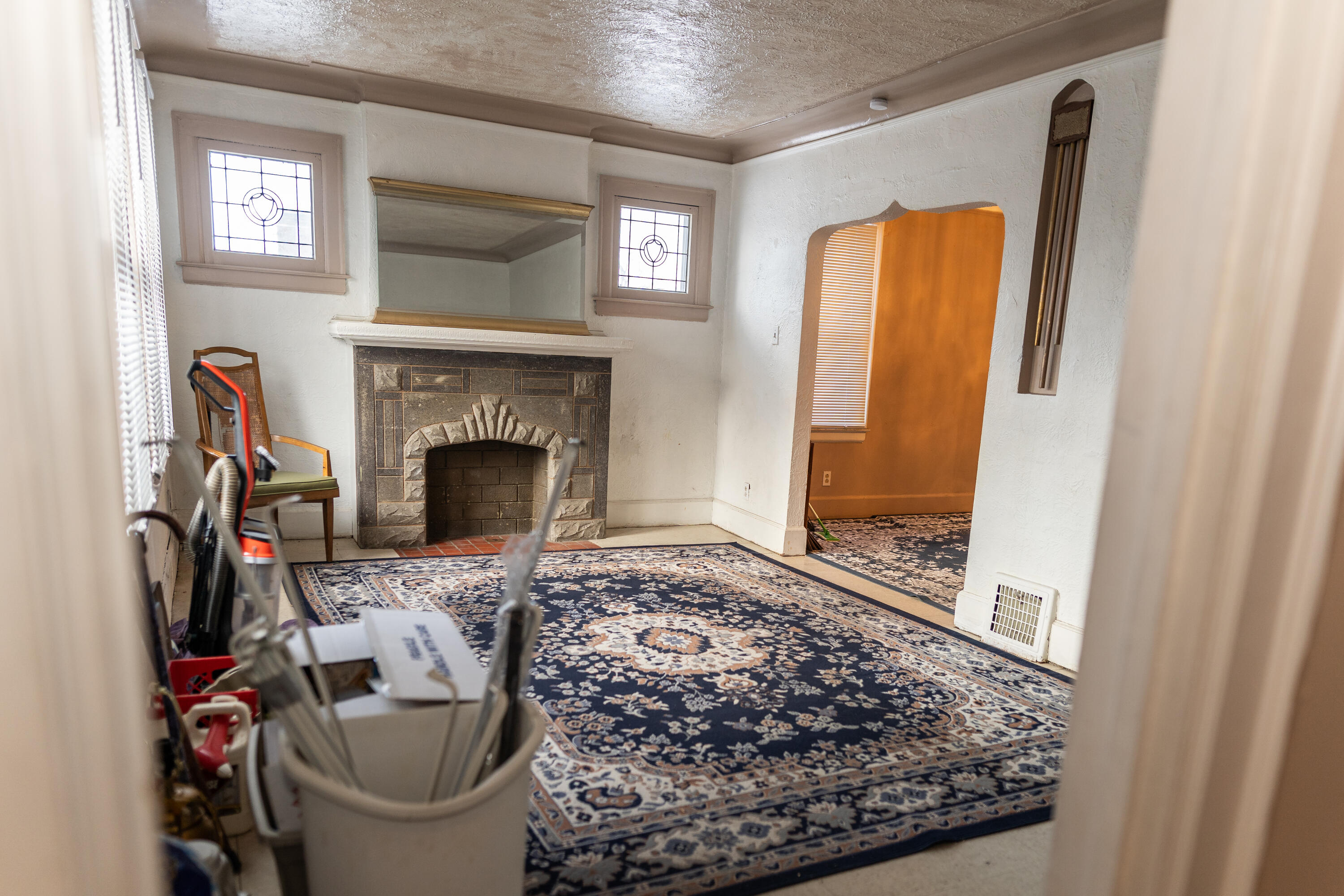 9222 Devonshire Road Detroit, MI 48224 - Photo 5 of 49 DSC08393