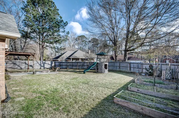 $269,000 | 4021 Brookwood Drive, Flowood, MS 39232